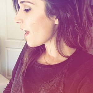 Meet your Posher, Jera